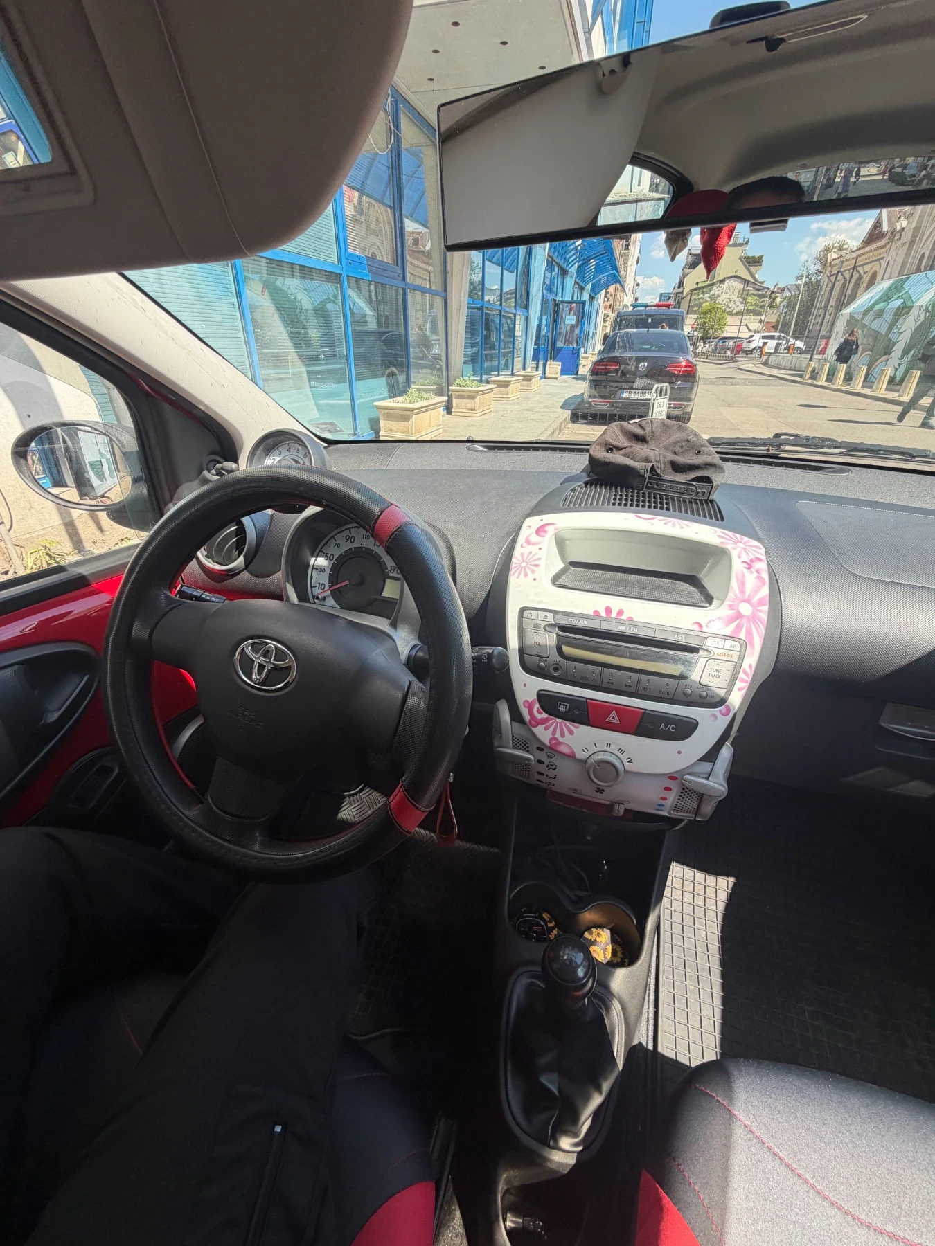 Toyota Aygo, снимка 8 - Автомобили и джипове - 56253237