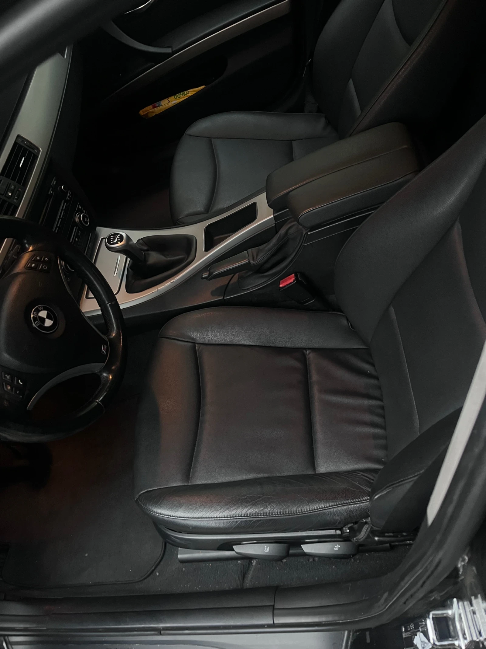 BMW 320, снимка 8 - Автомобили и джипове - 56418220