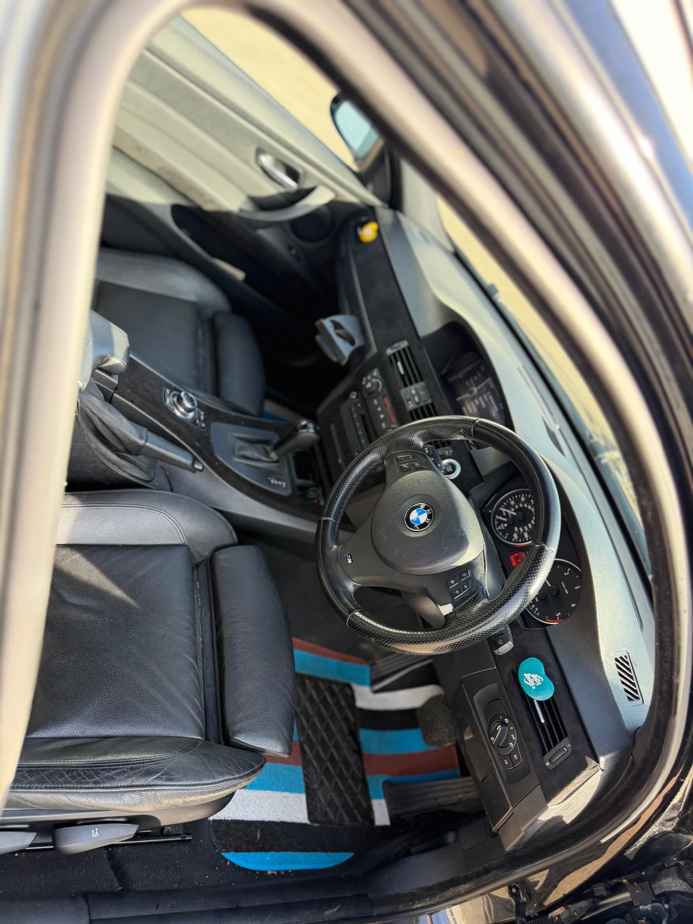 BMW 330 M-pack, снимка 12 - Автомобили и джипове - 56646124