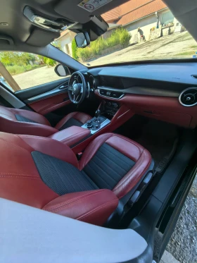 Alfa Romeo Stelvio 164х.км РЕАЛНИ 100%, снимка 16