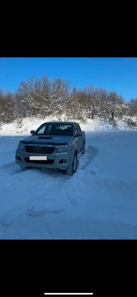 Toyota Hilux Пълна сервизна в Тойота AHTFZ29G509089042, снимка 5