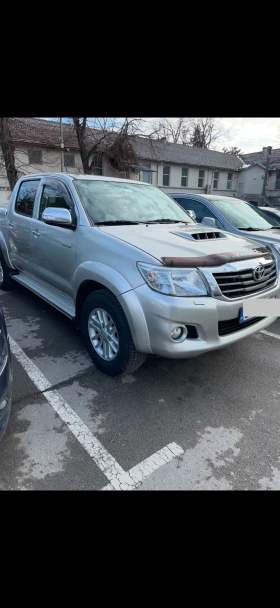 Toyota Hilux Пълна сервизна в Тойота AHTFZ29G509089042, снимка 3