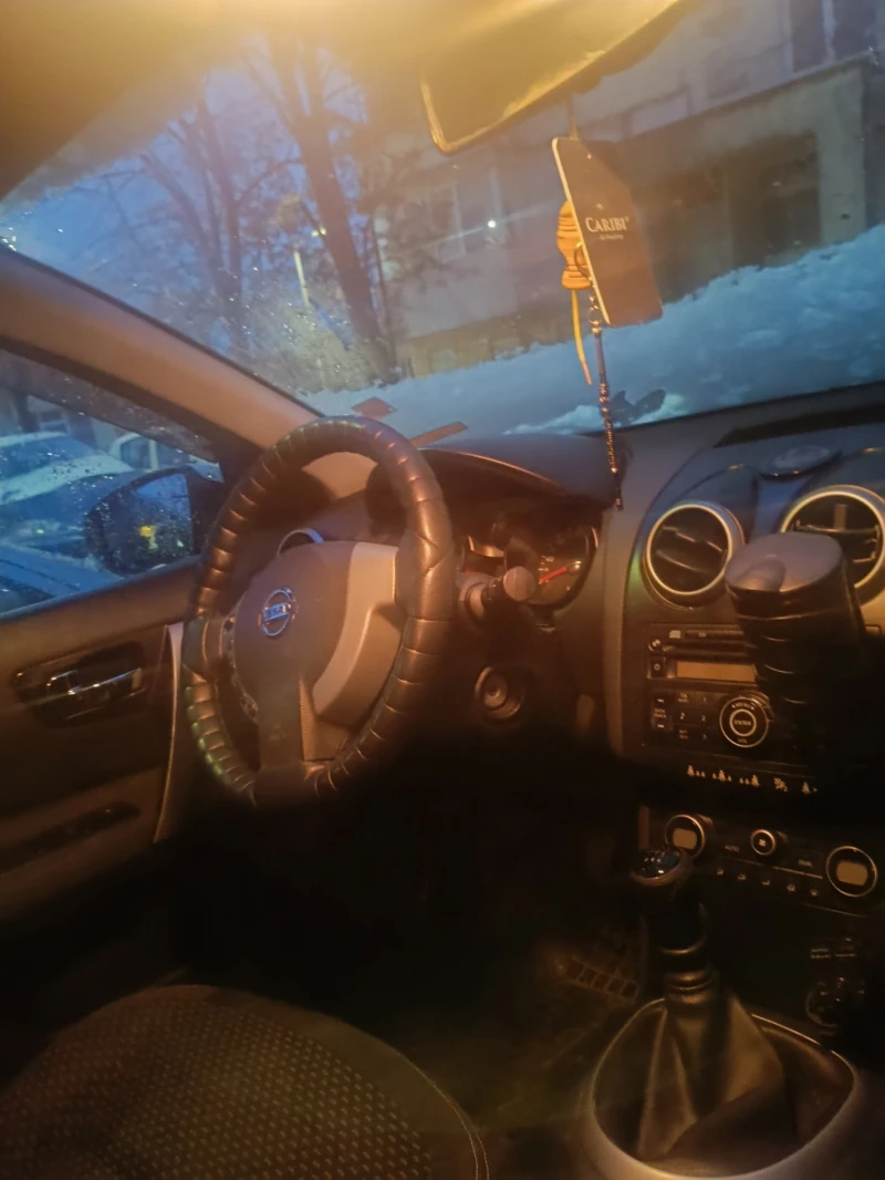 Nissan Qashqai, снимка 4 - Автомобили и джипове - 46917599