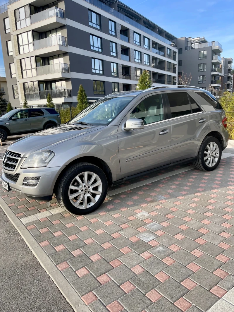 Mercedes-Benz ML 300 CDI V6 Grand Edition, снимка 2 - Автомобили и джипове - 48043840