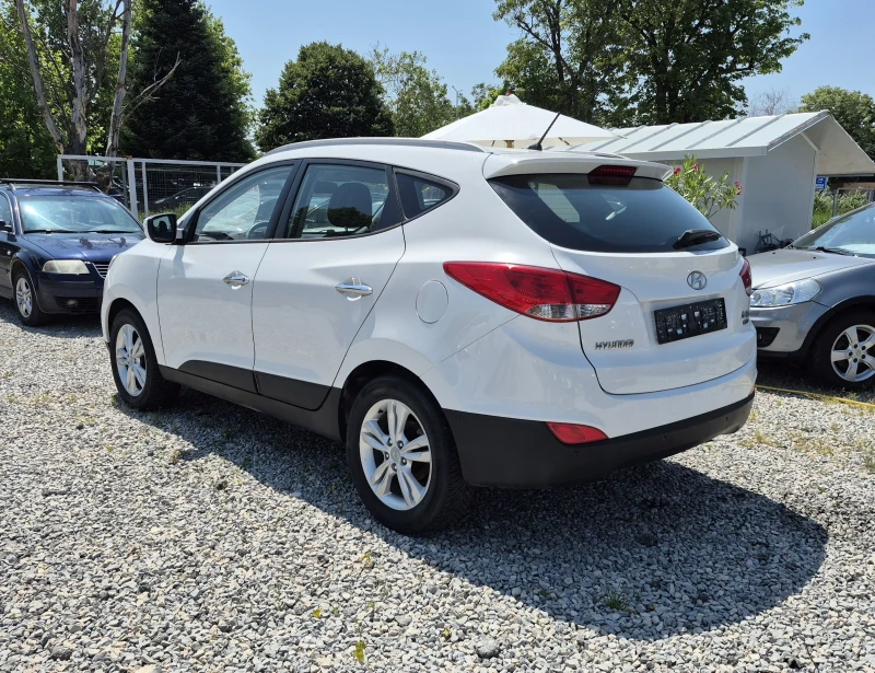 Hyundai IX35, снимка 6 - Автомобили и джипове - 50701749