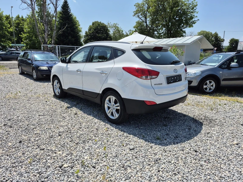 Hyundai IX35, снимка 7 - Автомобили и джипове - 50701749