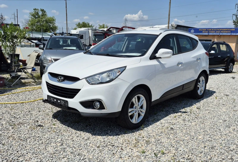 Hyundai IX35, снимка 4 - Автомобили и джипове - 50701749