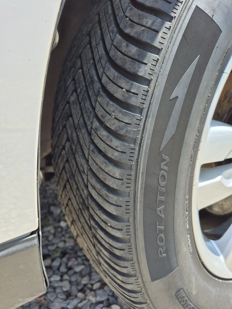 Hyundai IX35, снимка 10 - Автомобили и джипове - 50701749