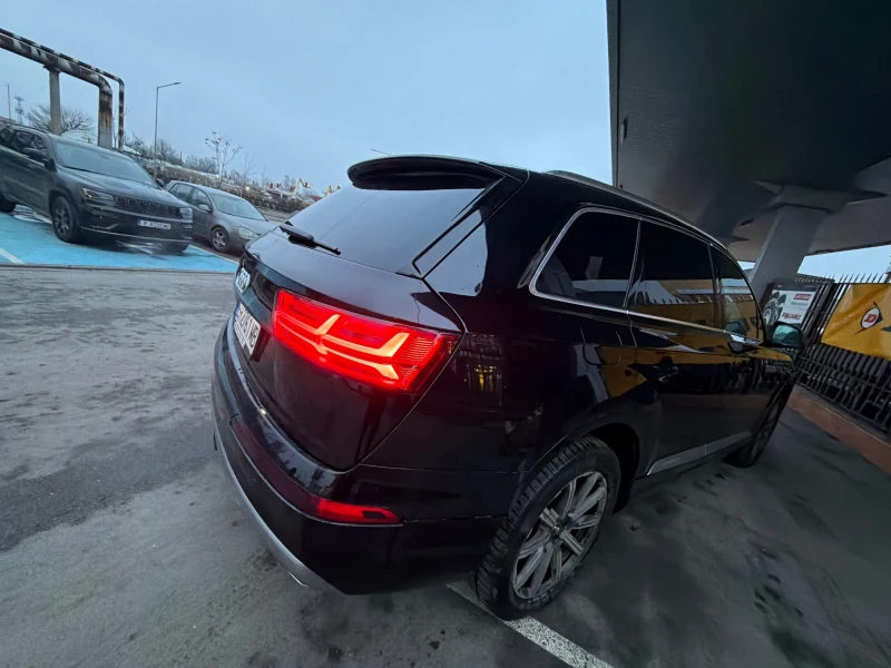 Audi Q7 БАРТЕР* 7места* Обслужен* Matrix* Панорама, снимка 5 - Автомобили и джипове - 53011050