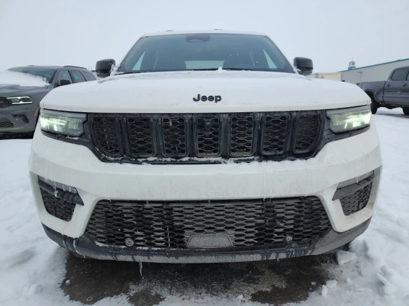 Jeep Grand cherokee Limited* ДИСТРОНИК* 360 КАМЕРА* ПОДГРЕВИ* ОБДУХВАН, снимка 4 - Автомобили и джипове - 53561276