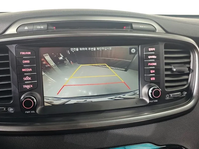 Kia Sorento 2.2 CRDI 4WD, снимка 15 - Автомобили и джипове - 54265422