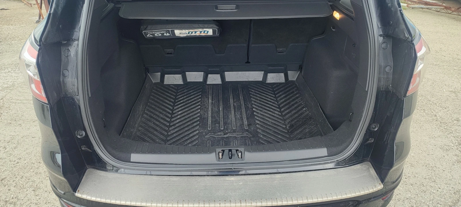 Ford Kuga 4x4, снимка 16 - Автомобили и джипове - 54695332