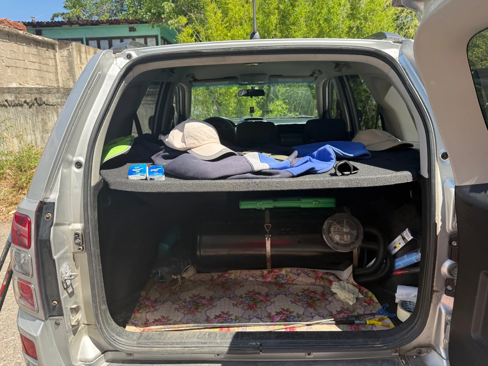 Suzuki Grand vitara, снимка 4 - Автомобили и джипове - 54823493