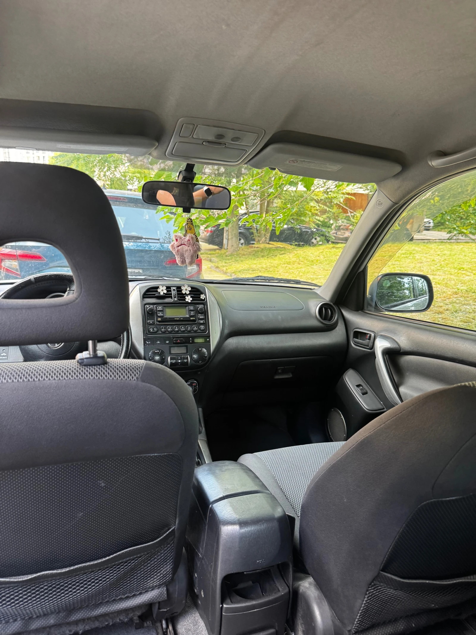 Toyota Rav4, снимка 6 - Автомобили и джипове - 54989335