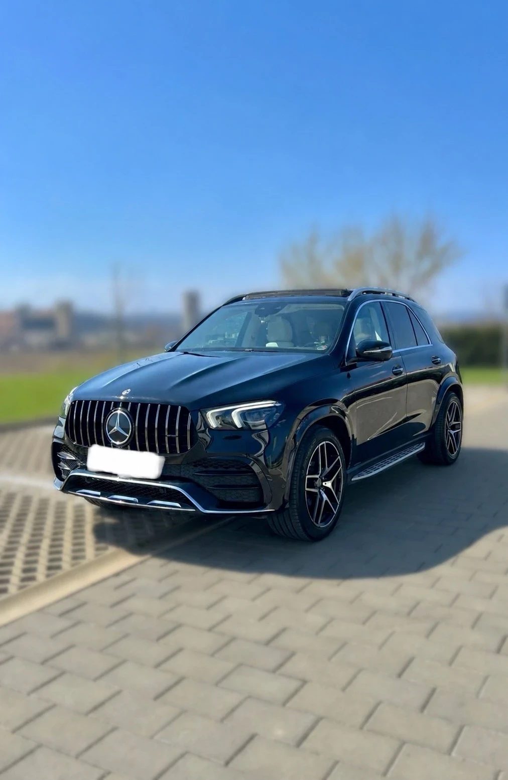 Mercedes-Benz GLE 400 AMG Line * 4MATIC * PANO * 360 * BURMESTER * , снимка 3 - Автомобили и джипове - 55105943