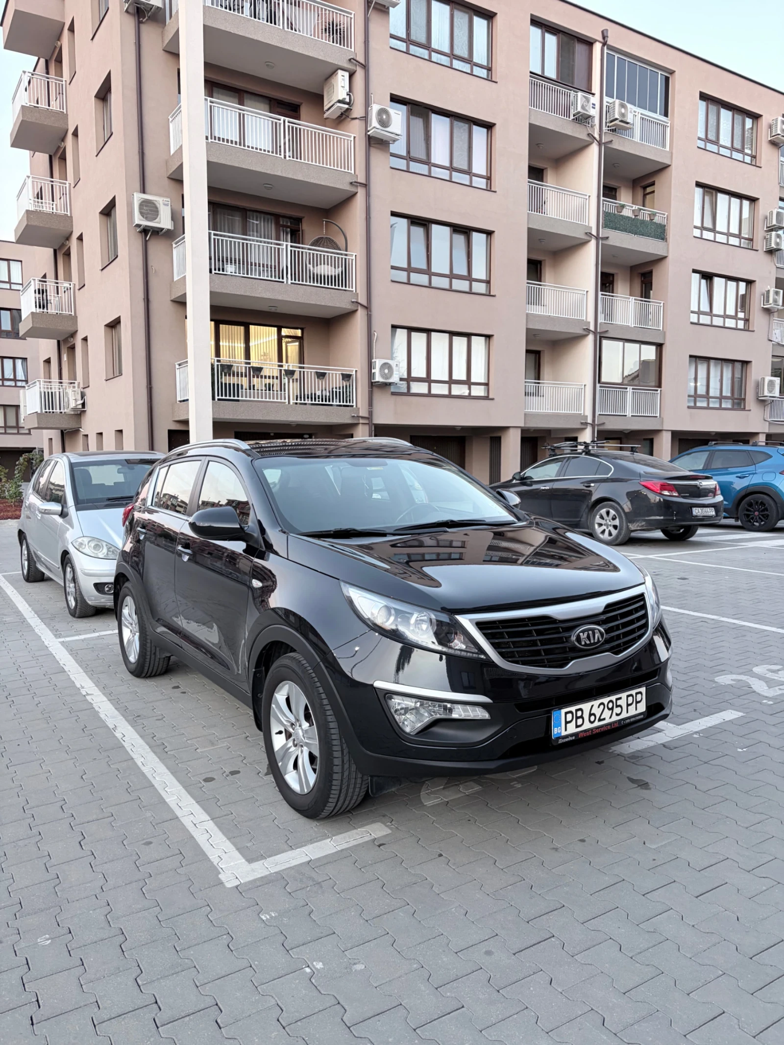 Kia Sportage, снимка 5 - Автомобили и джипове - 56429811