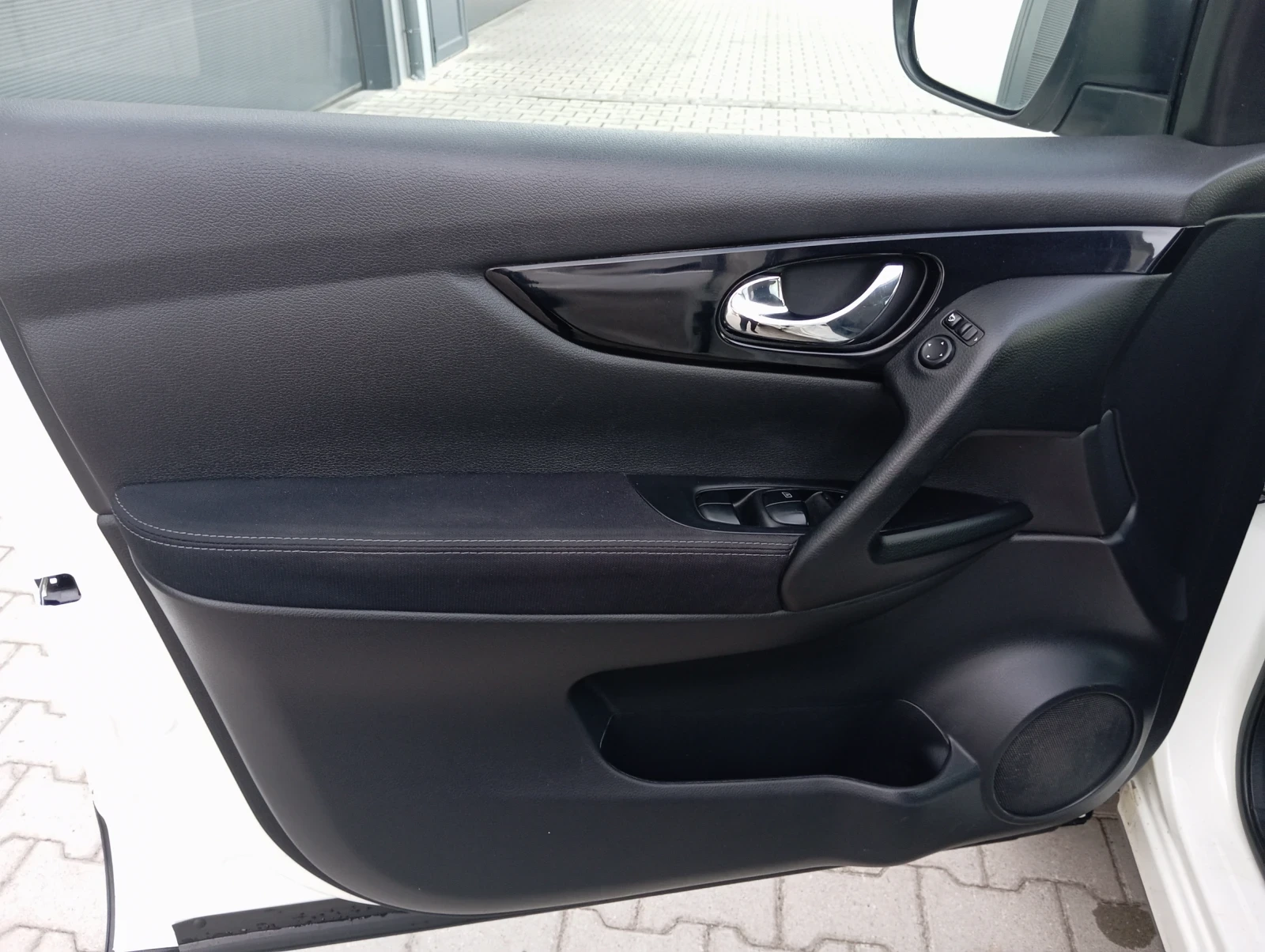 Nissan Qashqai Лизинг Е6, снимка 8 - Автомобили и джипове - 56583940