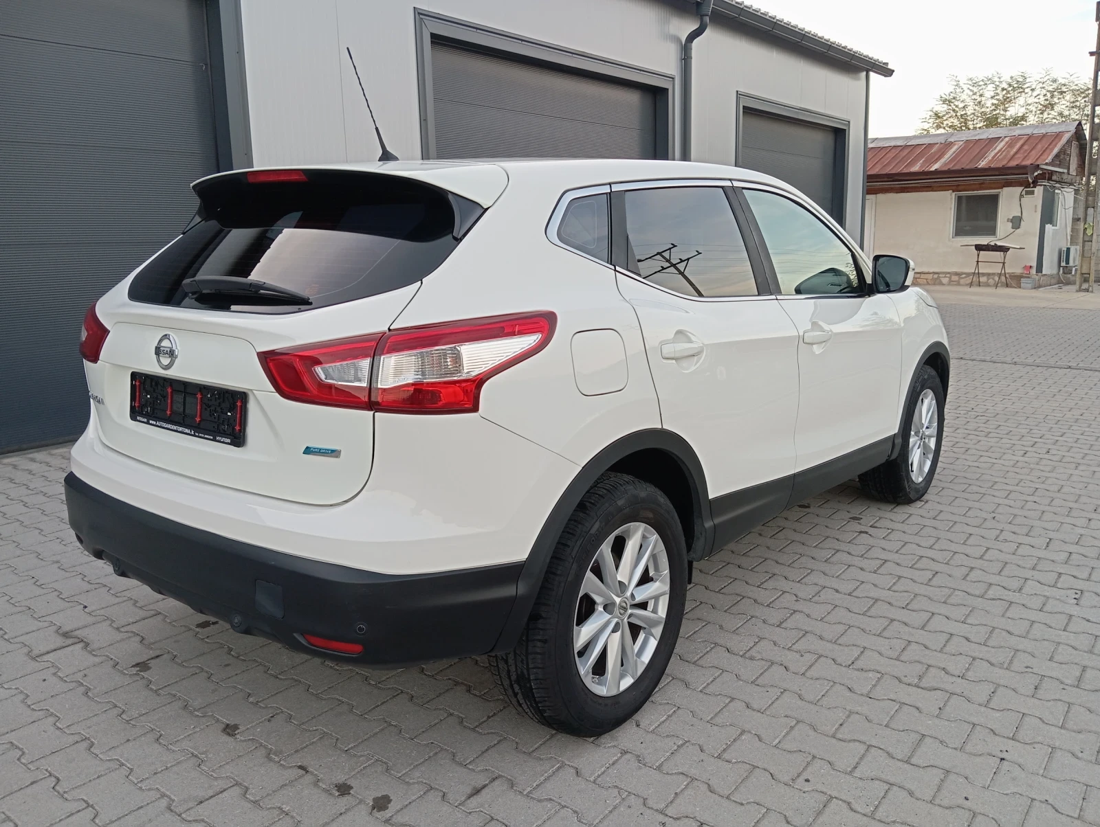 Nissan Qashqai Лизинг Е6, снимка 6 - Автомобили и джипове - 56583940