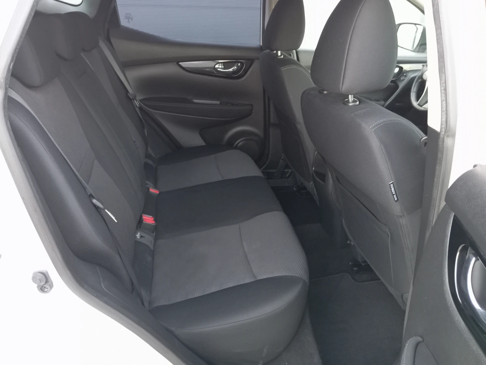 Nissan Qashqai Лизинг Е6, снимка 9 - Автомобили и джипове - 56583940
