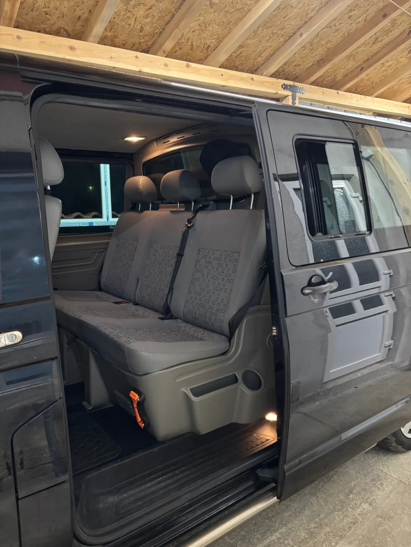 VW T5 Transporter T5 2.5 131kc Long klimatik 4+ 1 , снимка 4 - Бусове и автобуси - 52843443