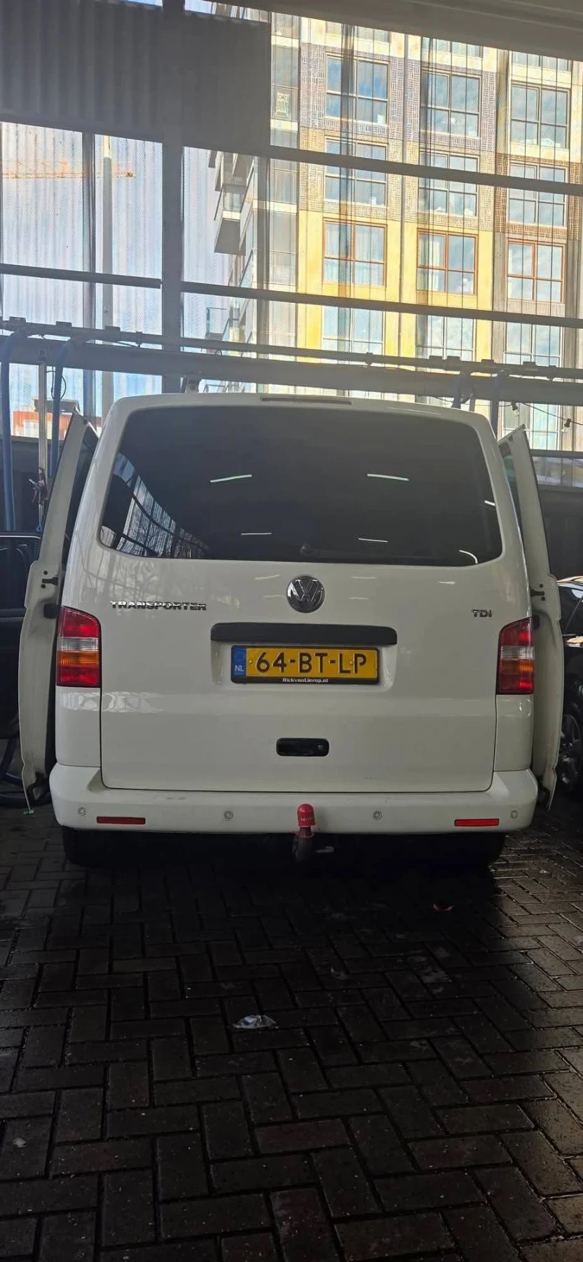 VW T5, снимка 6 - Бусове и автобуси - 54512010