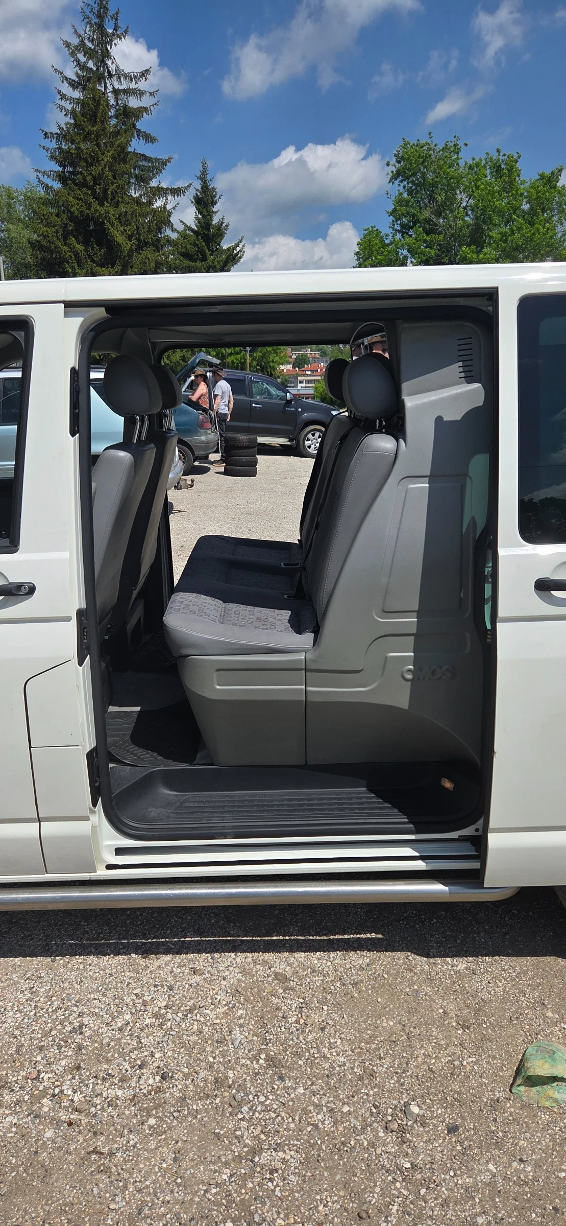 VW T5, снимка 9 - Бусове и автобуси - 54512010