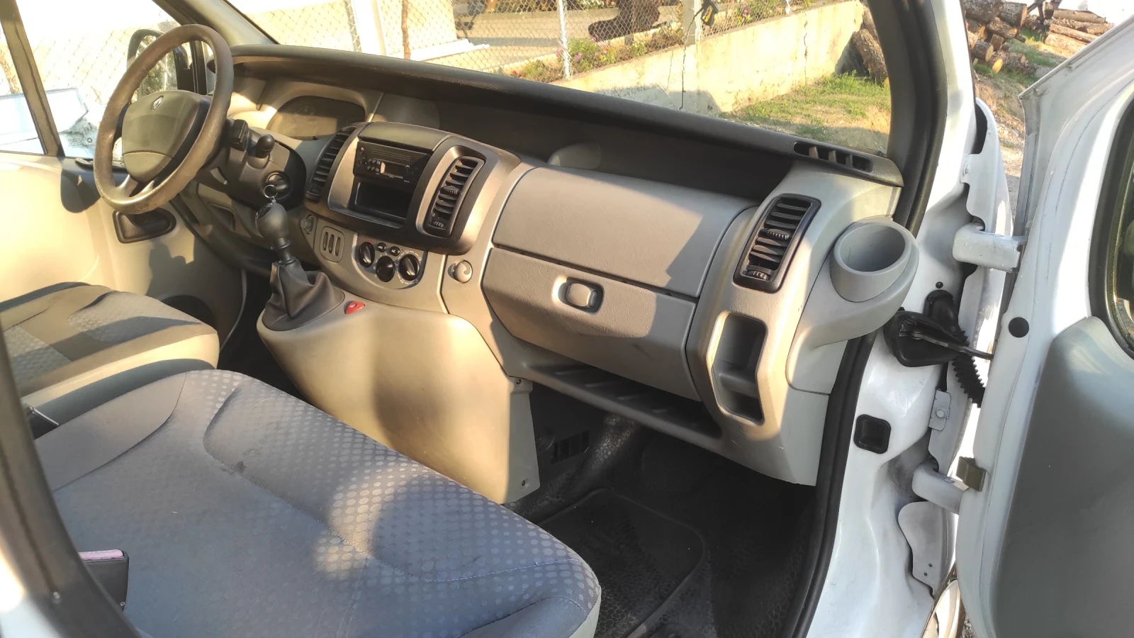 Renault Trafic 2.0 Верига, снимка 4 - Бусове и автобуси - 54842307