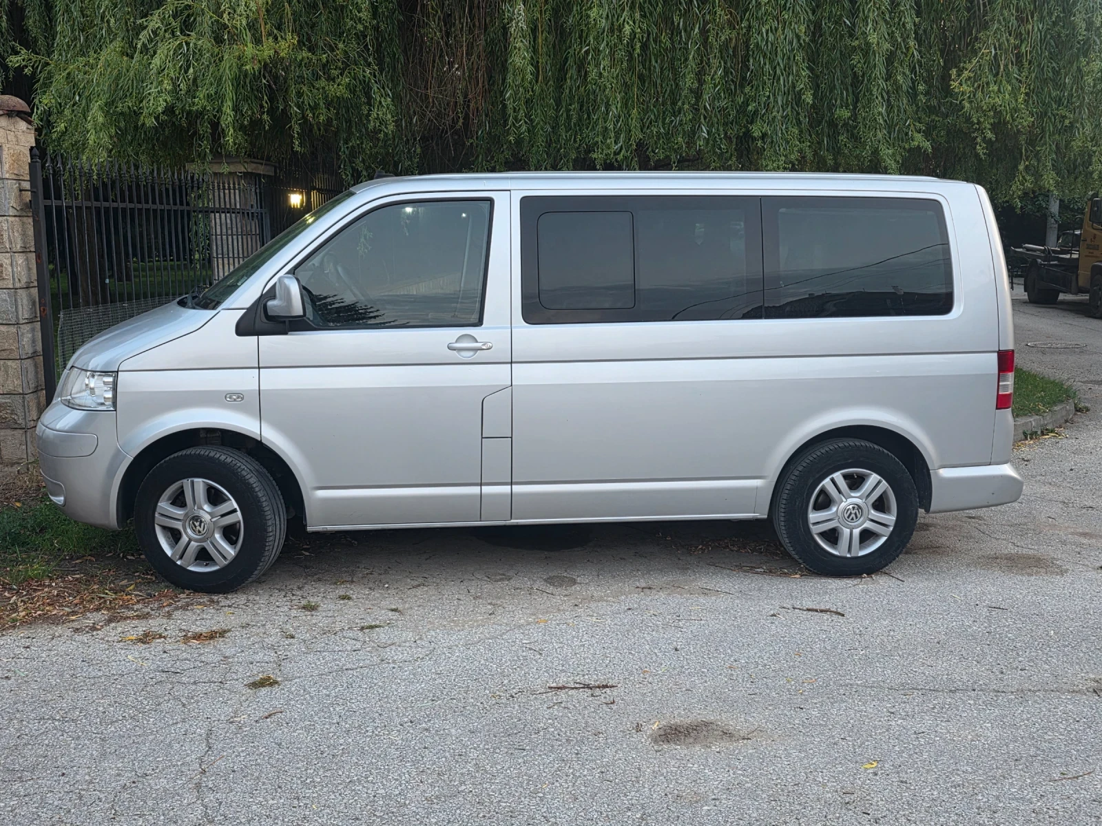 VW Caravelle