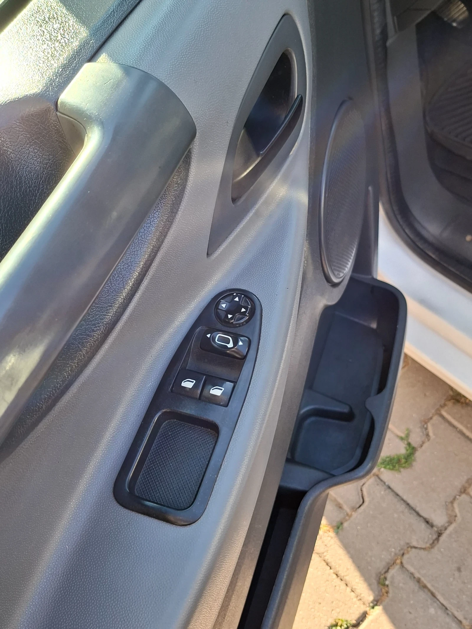 Fiat Scudo HDI 72000km, снимка 12 - Бусове и автобуси - 55851672
