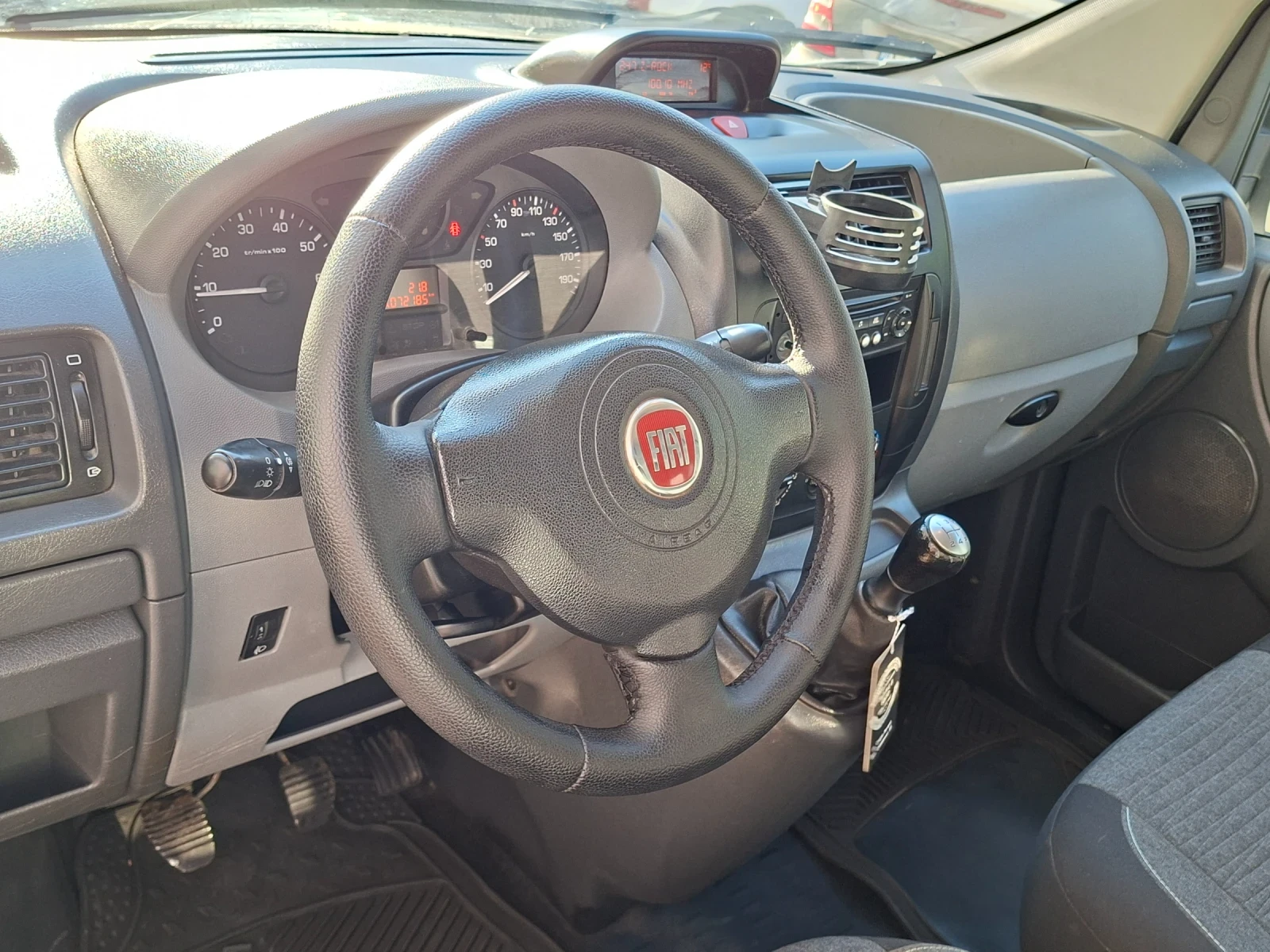 Fiat Scudo HDI 72000km, снимка 8 - Бусове и автобуси - 55851672