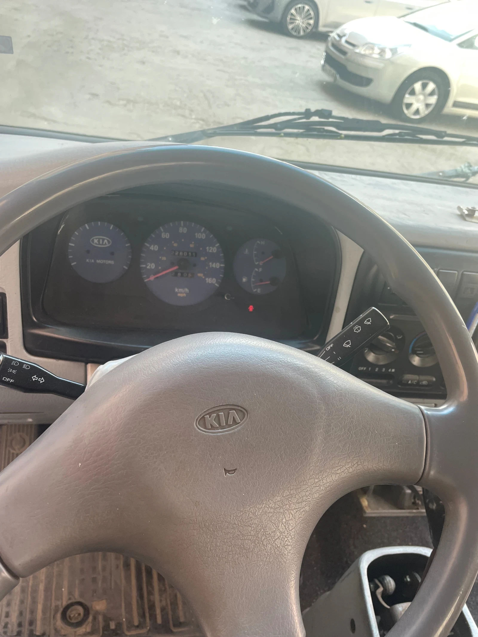 Kia K2500 2500 - изображение 5