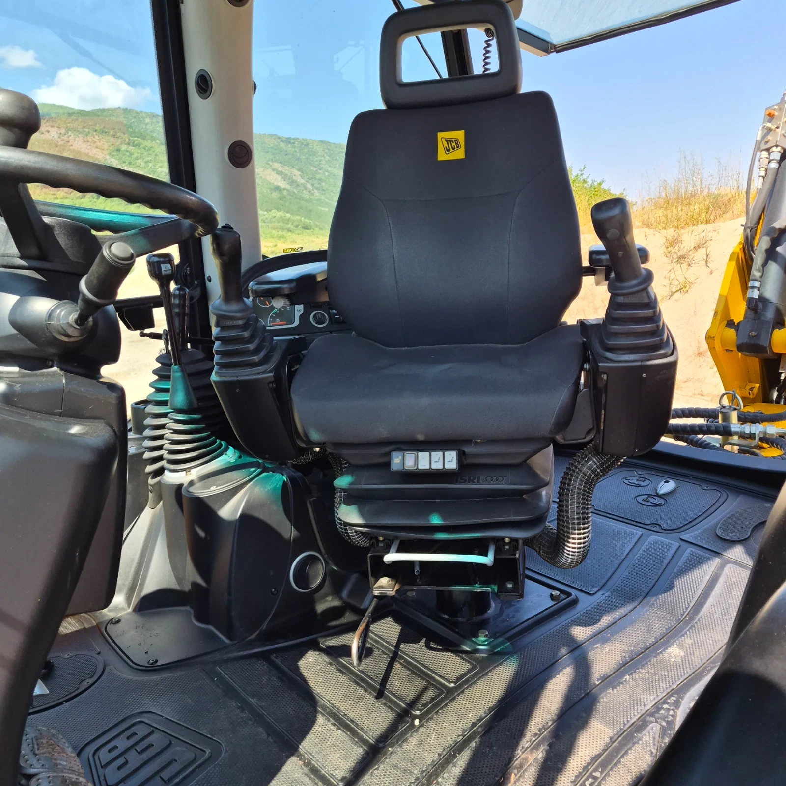Багер JCB 3cx, снимка 10 - Индустриална техника - 55414890