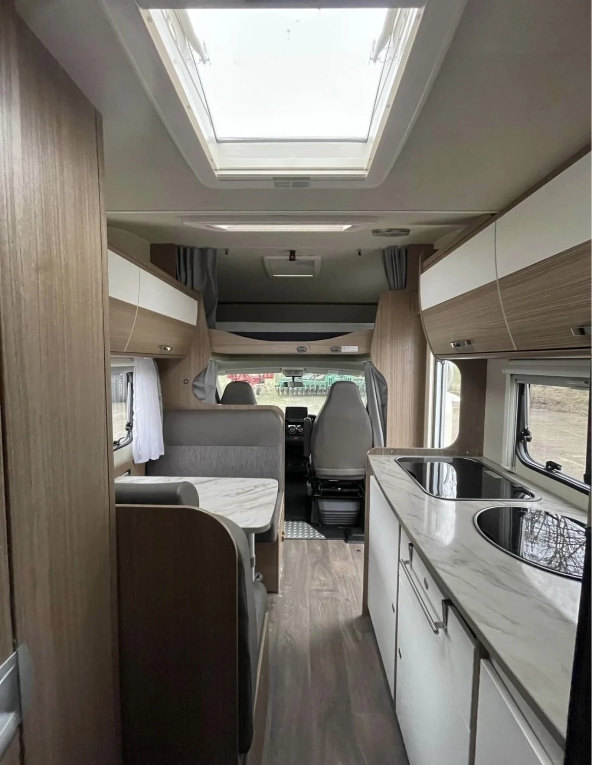 Кемпер Fiat Ducato, снимка 9 - Каравани и кемпери - 53960883