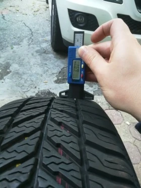 Гуми Зимни 195/65R14, снимка 4