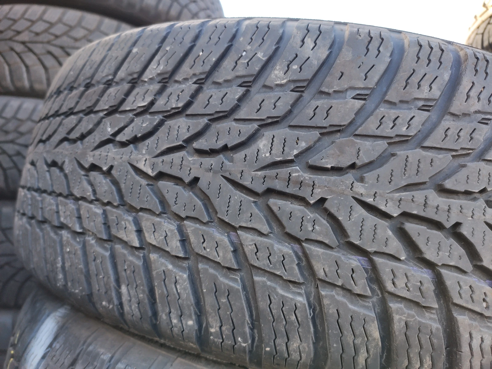 Гуми Зимни 195/60R15