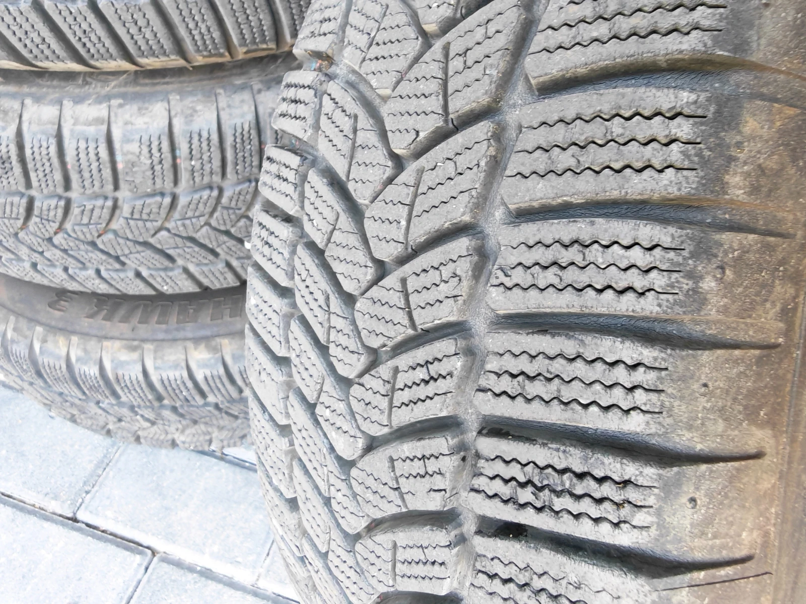 Гуми с джанти Firestone 215/60R16, снимка 6 - Гуми и джанти - 56005324