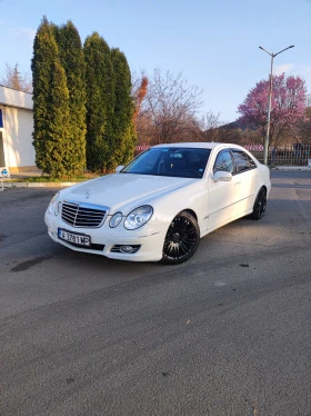  Mercedes-Benz E 320