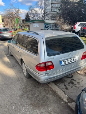 Mercedes-Benz E 320, снимка 2