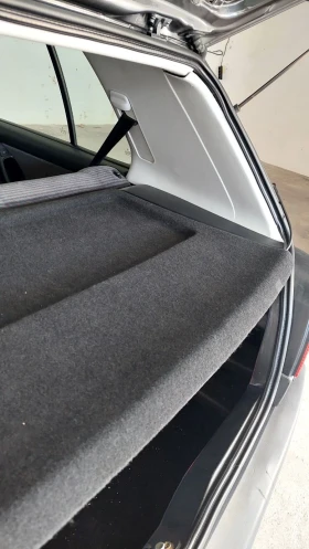 VW Golf - 2000 € / 3911.66 лв. - 62278645 9