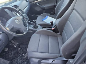 VW Golf 4х4 - 2600 € / 5085.16 лв. - 36929920 14