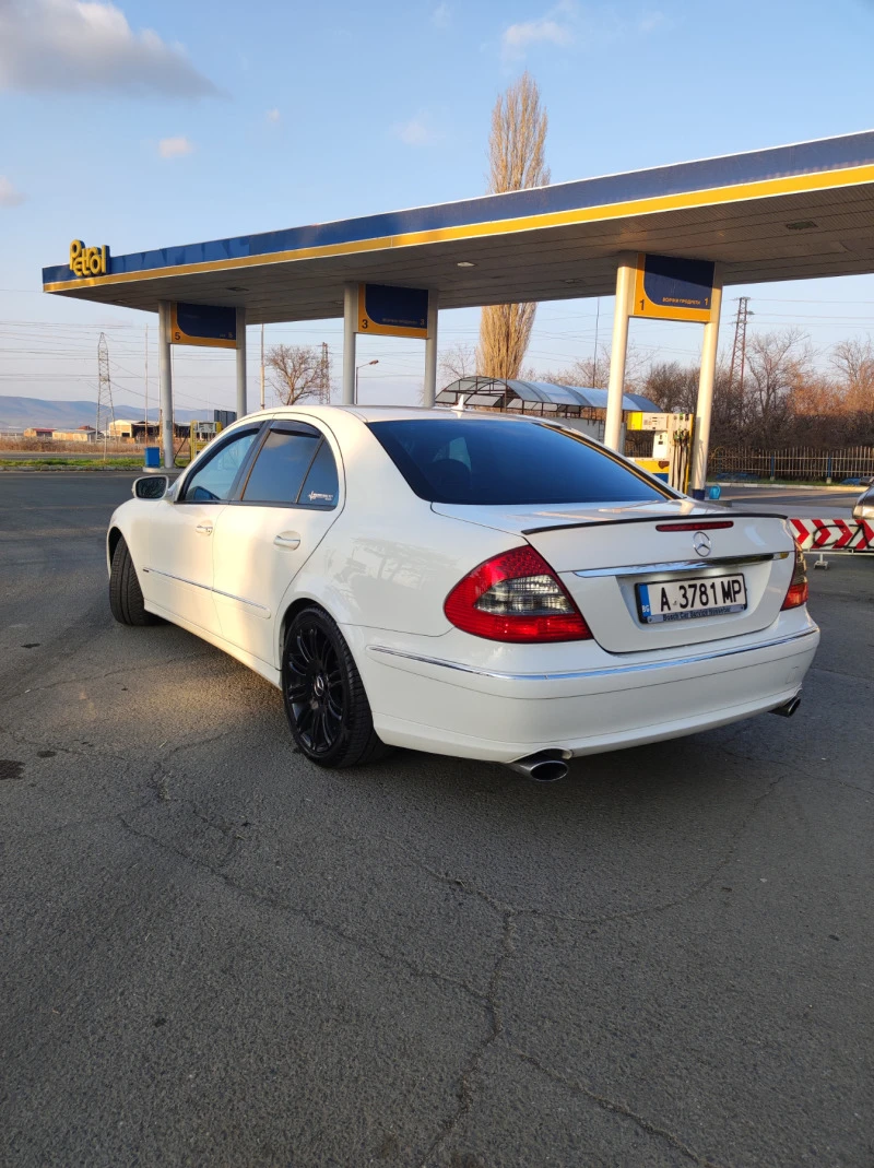 Mercedes-Benz E 320 CDI / Avant-garde , снимка 6 - Автомобили и джипове - 47172450