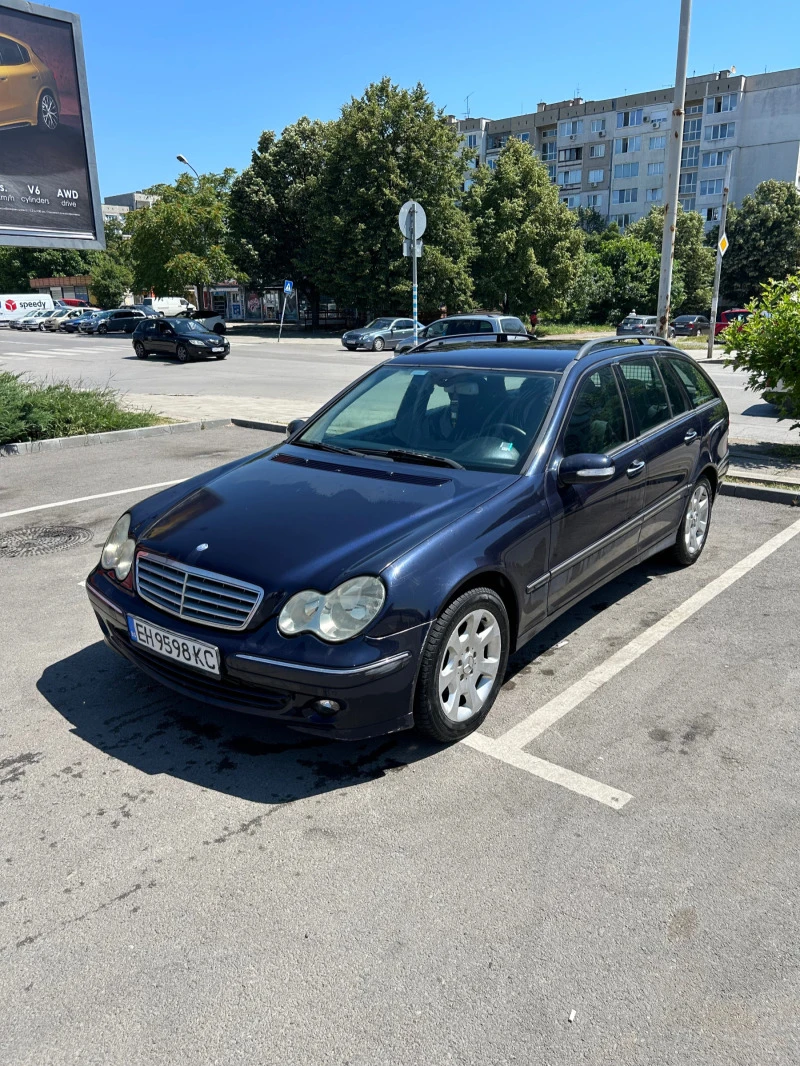 Mercedes-Benz C 220, снимка 3 - Автомобили и джипове - 46923507