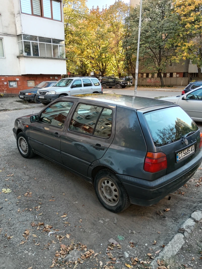 VW Golf, снимка 3 - Автомобили и джипове - 47876525