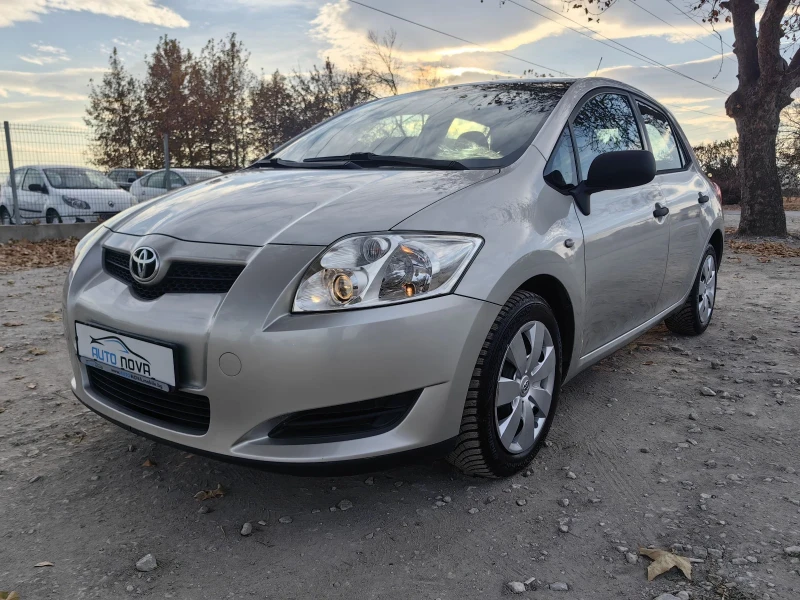 Toyota Auris 1.4 97 К.С БЕНЗИН! БЕЗ ЗАБЕЛЕЖКИ!!!, снимка 3 - Автомобили и джипове - 48042768