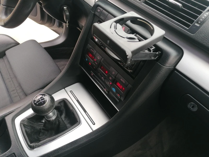 Audi A4 1.8T 163к.с. S line Швейцария, снимка 11 - Автомобили и джипове - 52645610