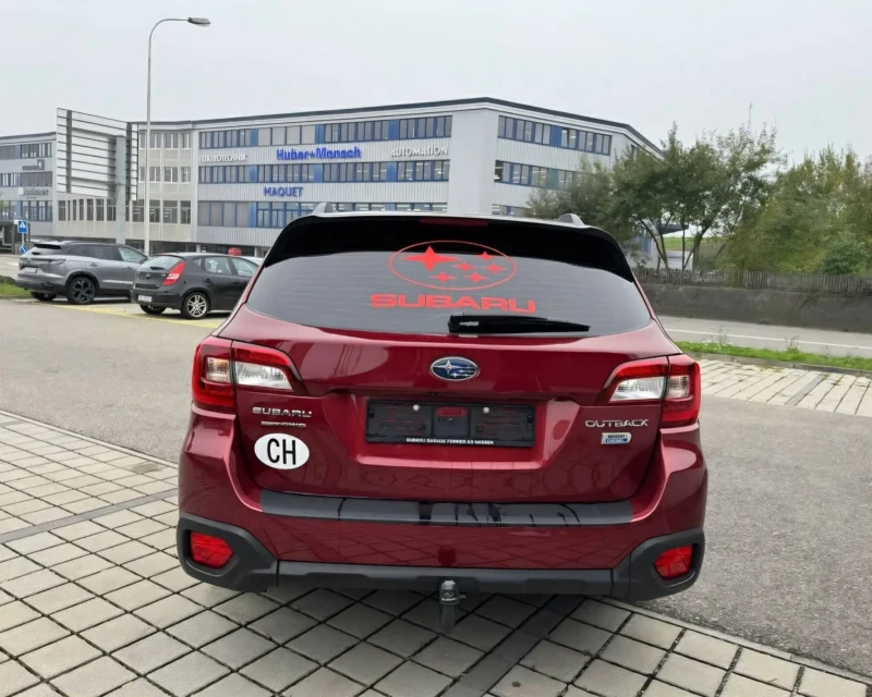 Subaru Outback Отличен автомобил! 172000КМ.!!! Платено мито, снимка 4 - Автомобили и джипове - 52593735