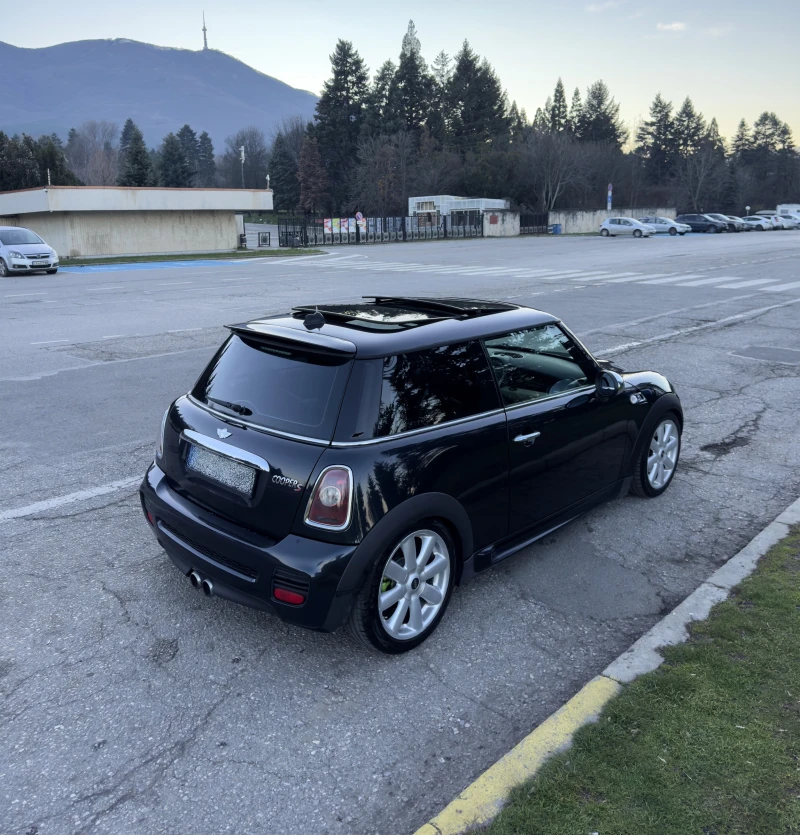 Mini Cooper s JCW Optic, снимка 4 - Автомобили и джипове - 52792801