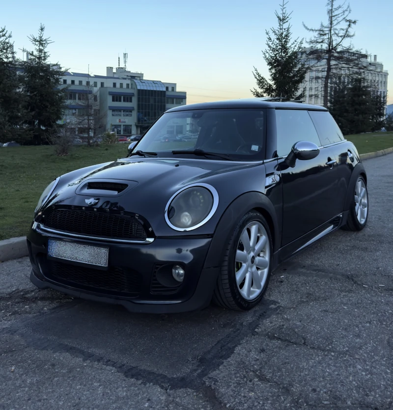 Mini Cooper s JCW Optic, снимка 2 - Автомобили и джипове - 52792801