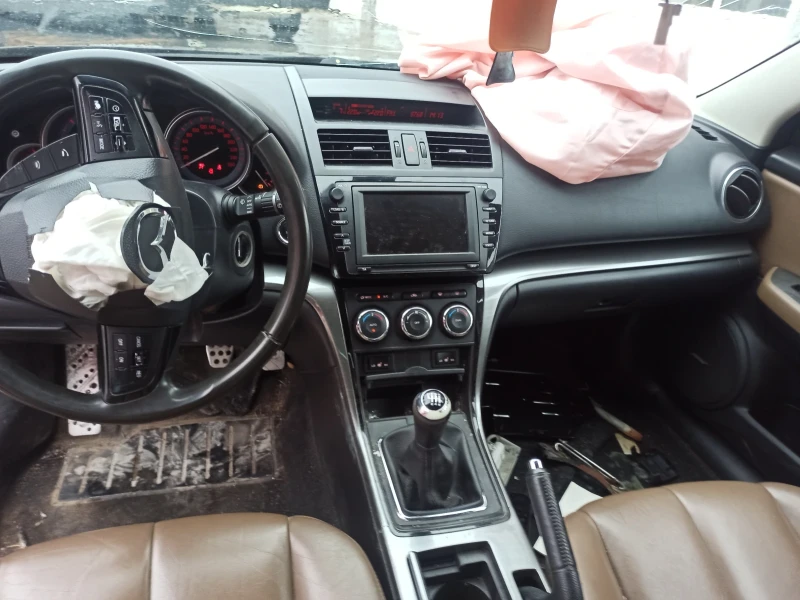 Mazda 6, снимка 9 - Автомобили и джипове - 53421585