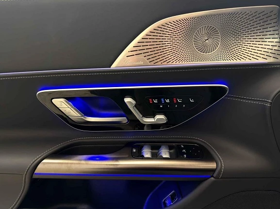 Mercedes-Benz SL 63 AMG 4Matic+ = Premium Plus = Гаранция, снимка 7 - Автомобили и джипове - 53189360